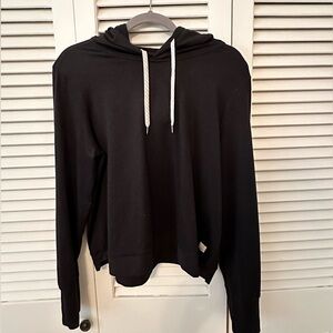 Vuori Women's Essential Halo Hoodie